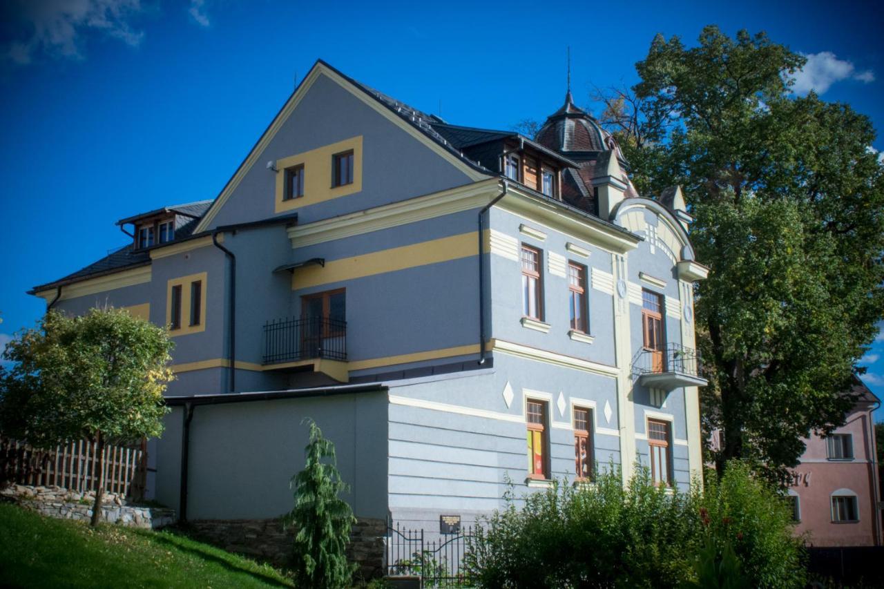 Penzion U Skoly Staré Město Eksteriør bilde